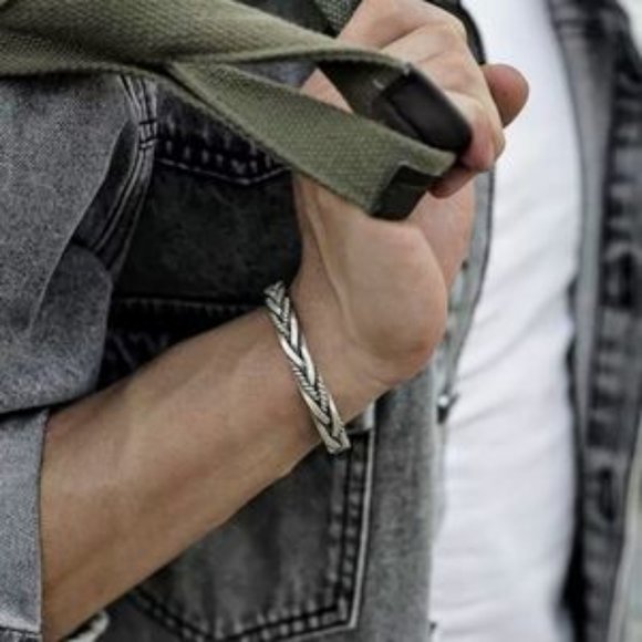 NEW 925 Sterling Silver Mens Modern Twist Bracelet - Picture 2 of 6